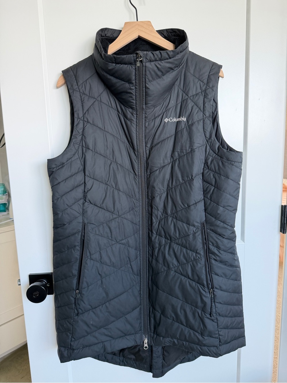 Columbia Women's Heavenly Long Vest in Black - XL - Picture 8 of 8